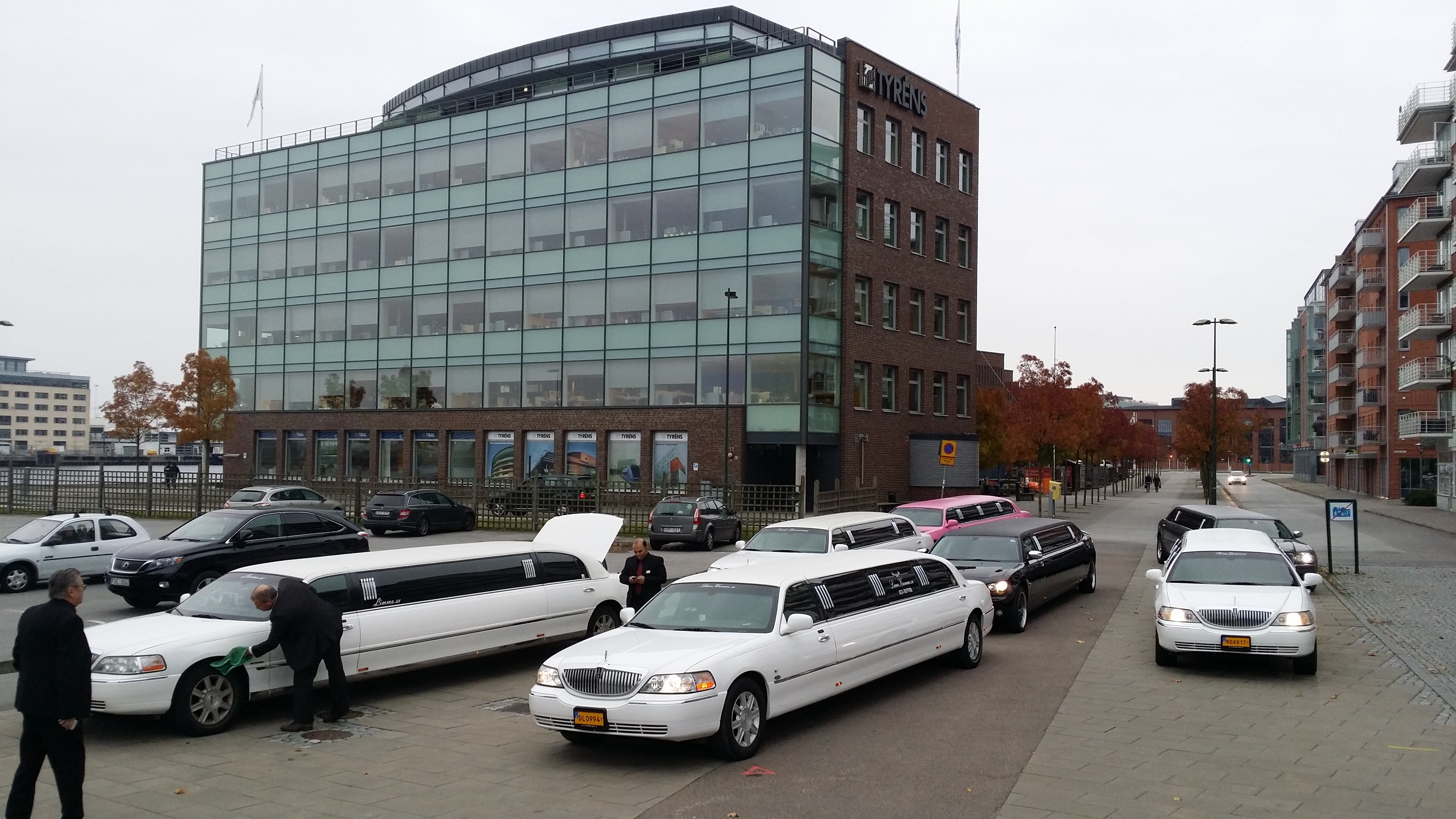 Hyra Limousine