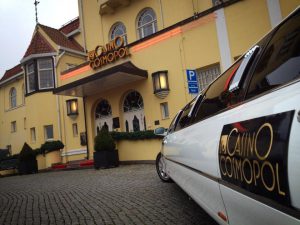 Limousine utanför Casino Cosmopol Malmö