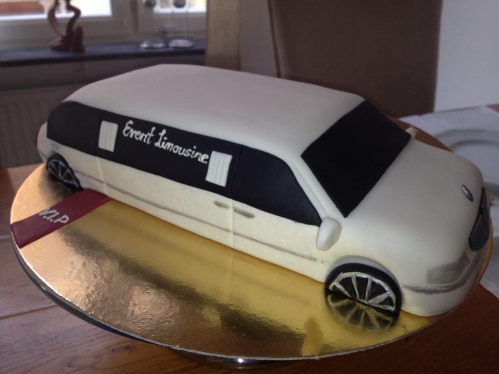 Cake me happy - Limousine tårta